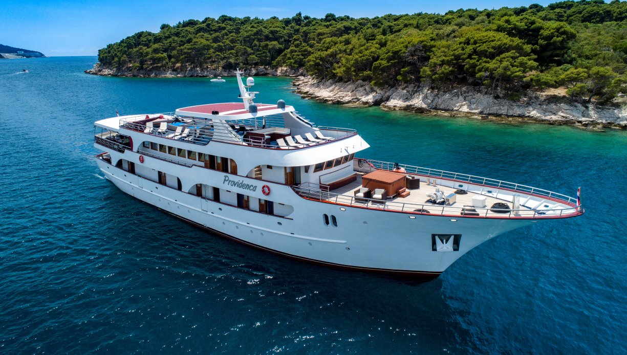 Ms Providenca Boat Deckplan Image Gallery Itinerary Reviews Cruise Croatia