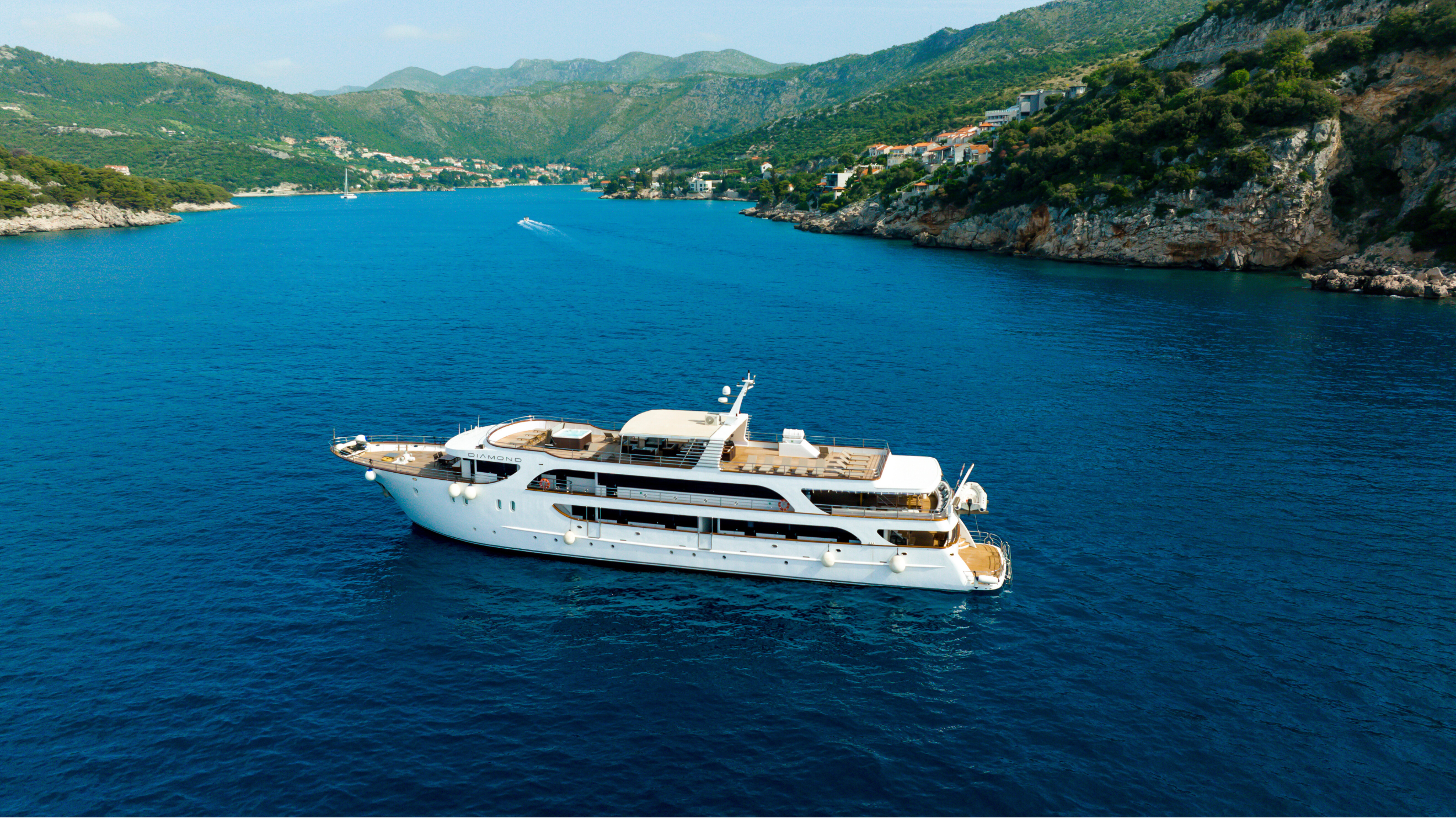 Cruise along the gorgeous Adriatic Sea on the MS Diamond