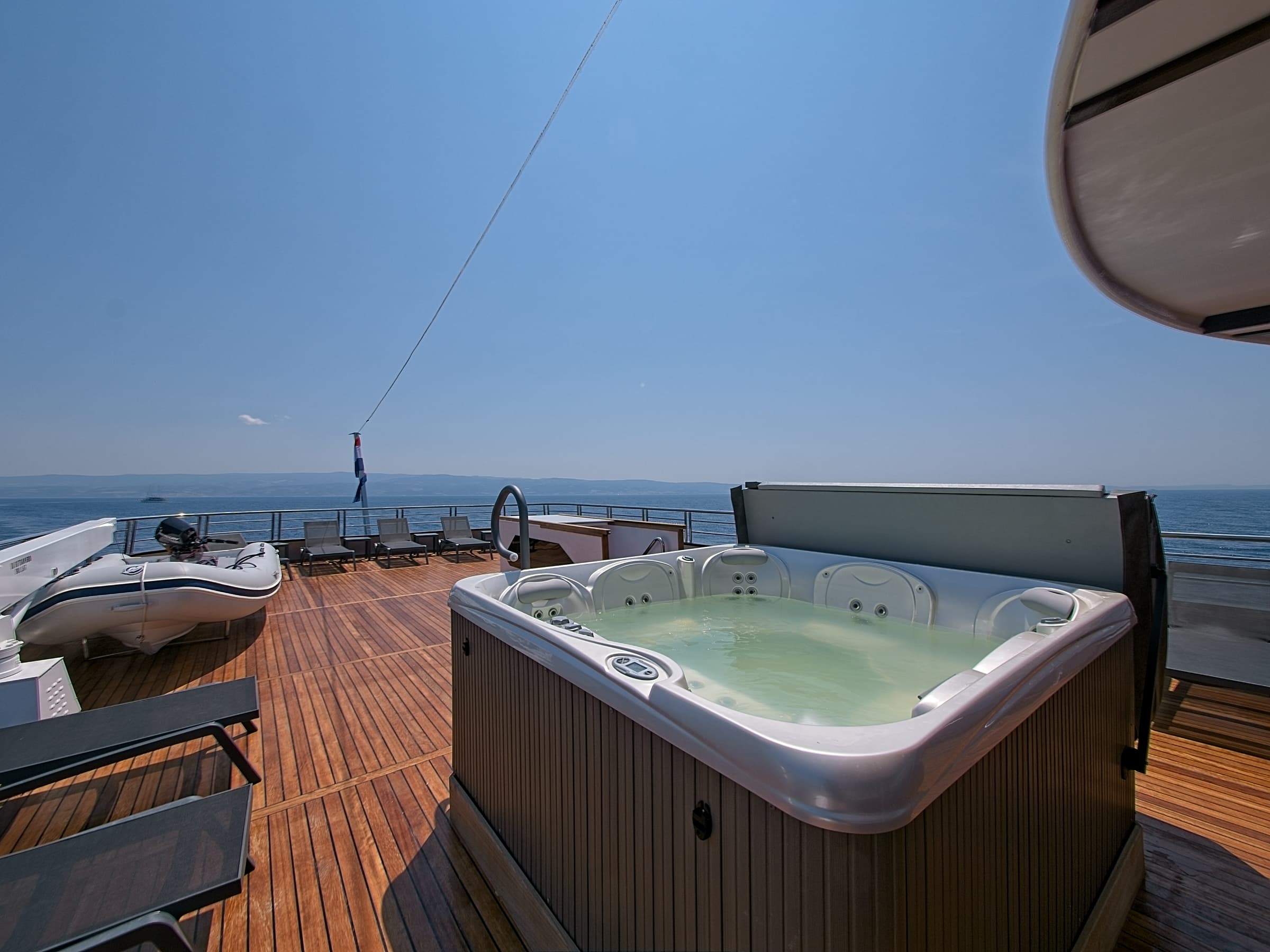 MS Premier Jacuzzi