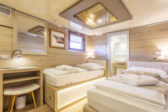 MS Lastavica Twin Bed Cabin